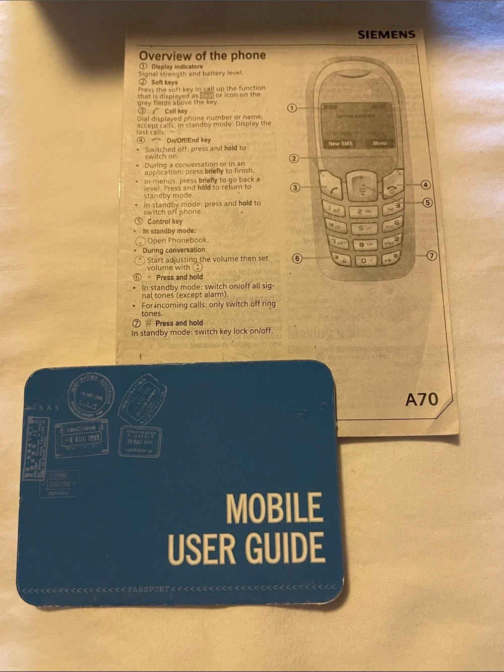 Siemens A70 Classic Mobile Phone in Silver/Black with Charger